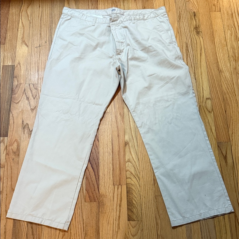 Old Navy Men's Light Tan Chinos